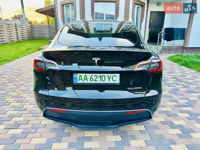 Внедорожник / Кроссовер Tesla Model Y 2023 в Киеве