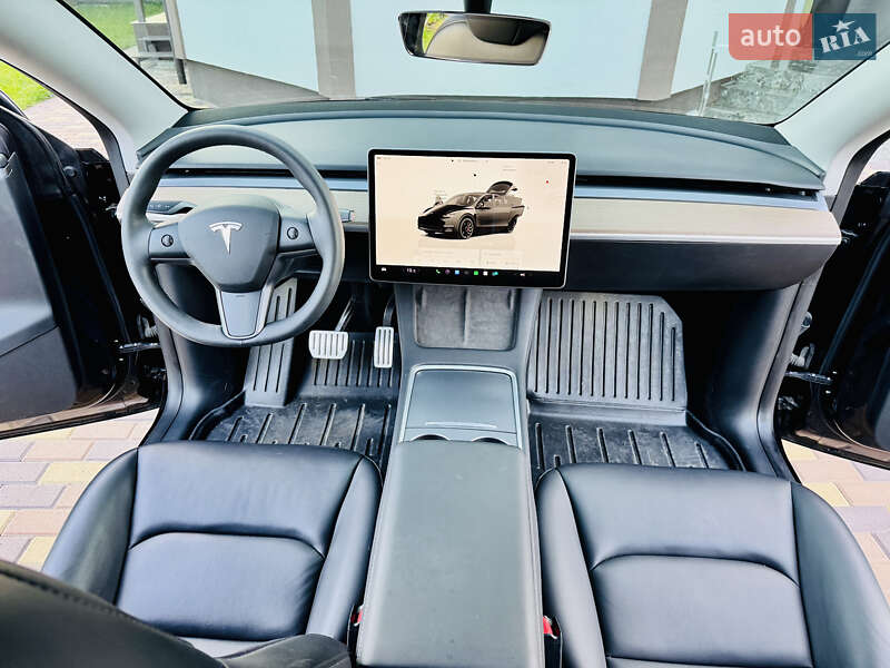 Внедорожник / Кроссовер Tesla Model Y 2023 в Киеве