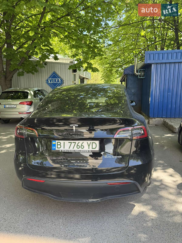 Внедорожник / Кроссовер Tesla Model Y 2022 в Полтаве