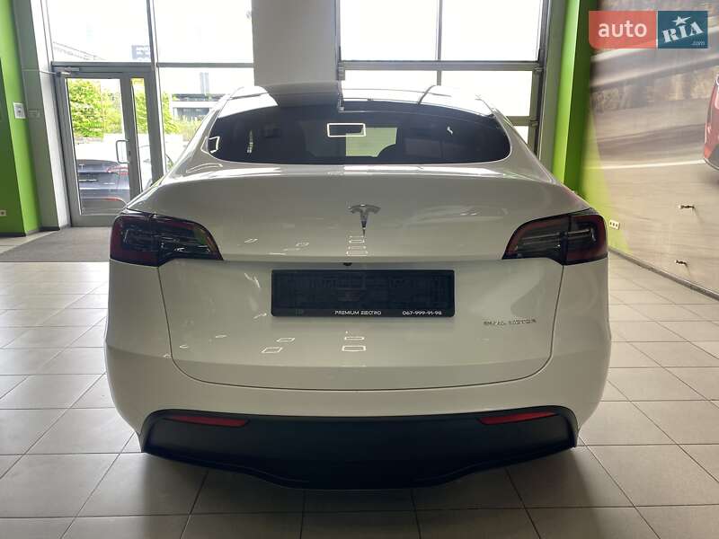 Внедорожник / Кроссовер Tesla Model Y 2023 в Киеве