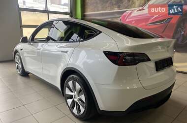 Внедорожник / Кроссовер Tesla Model Y 2023 в 