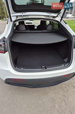 Внедорожник / Кроссовер Tesla Model Y 2023 в 