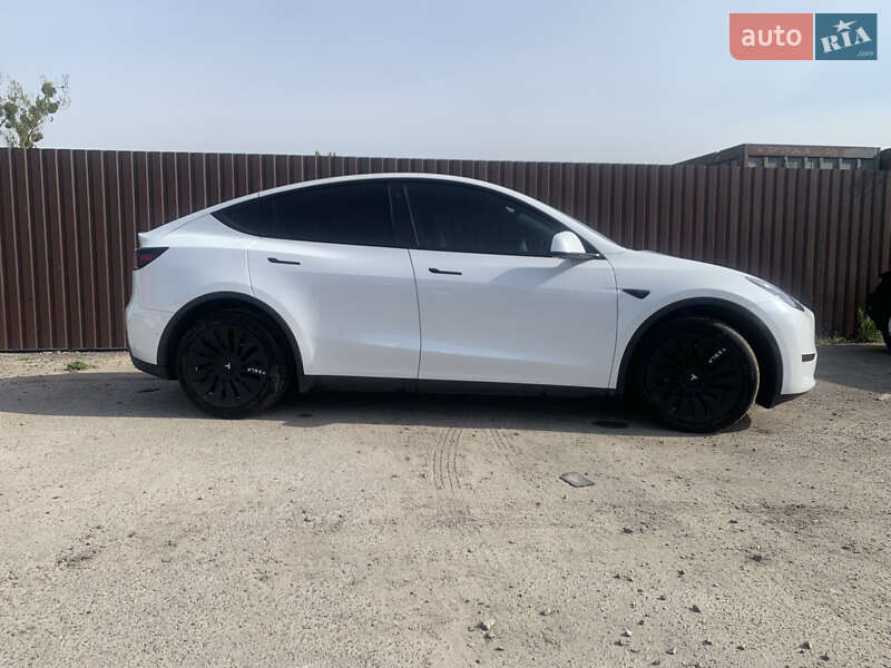 Внедорожник / Кроссовер Tesla Model Y 2022 в Дубровице