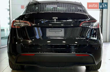Внедорожник / Кроссовер Tesla Model Y 2023 в 