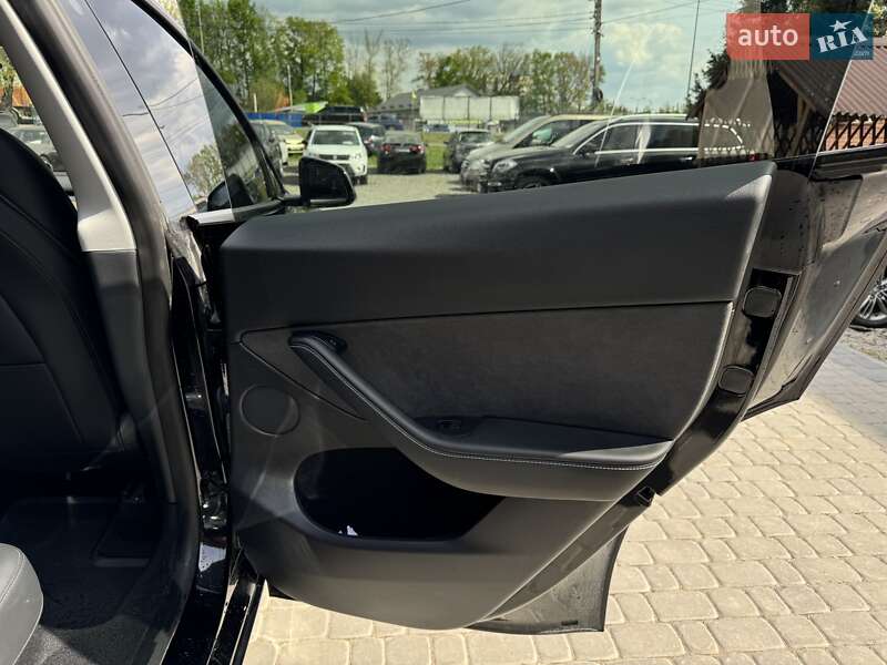 Внедорожник / Кроссовер Tesla Model Y 2023 в Виннице