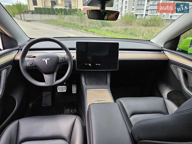 Позашляховик / Кросовер Tesla Model Y 2023 в Трускавці