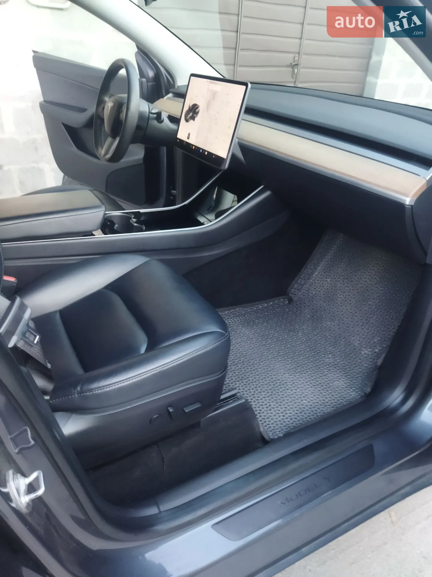 2020 Tesla Model Y - мініатюра 15