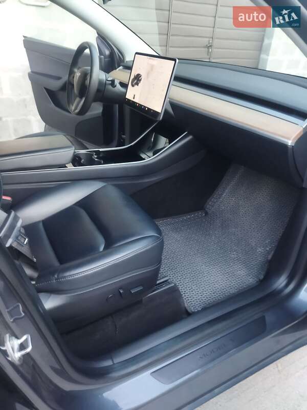 Внедорожник / Кроссовер Tesla Model Y 2020 в Тараще