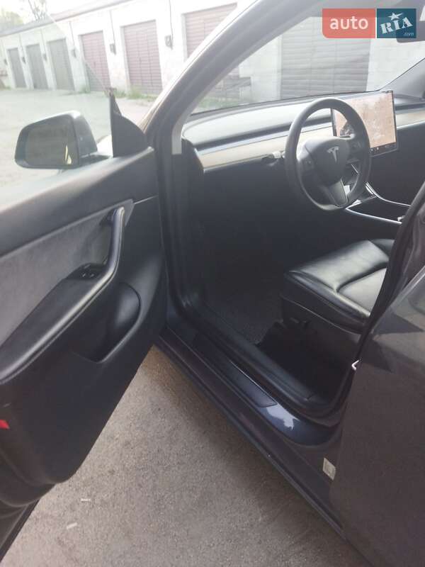 Внедорожник / Кроссовер Tesla Model Y 2020 в Тараще