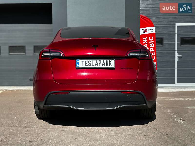Позашляховик / Кросовер Tesla Model Y 2024 в Києві