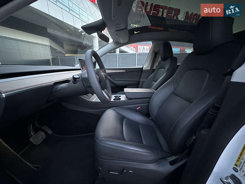 Внедорожник / Кроссовер Tesla Model Y 2023 в Киеве