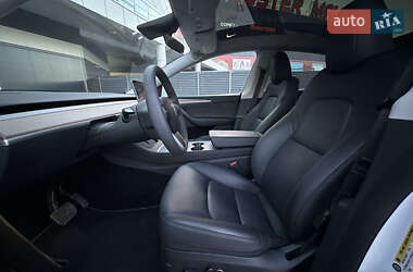 Позашляховик / Кросовер Tesla Model Y 2023 в 