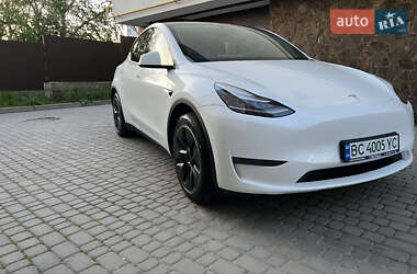 Tesla Model Y 2020