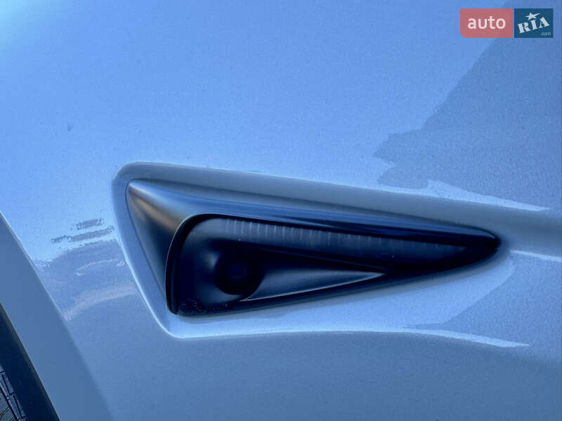 Позашляховик / Кросовер Tesla Model Y 2022 в Львові