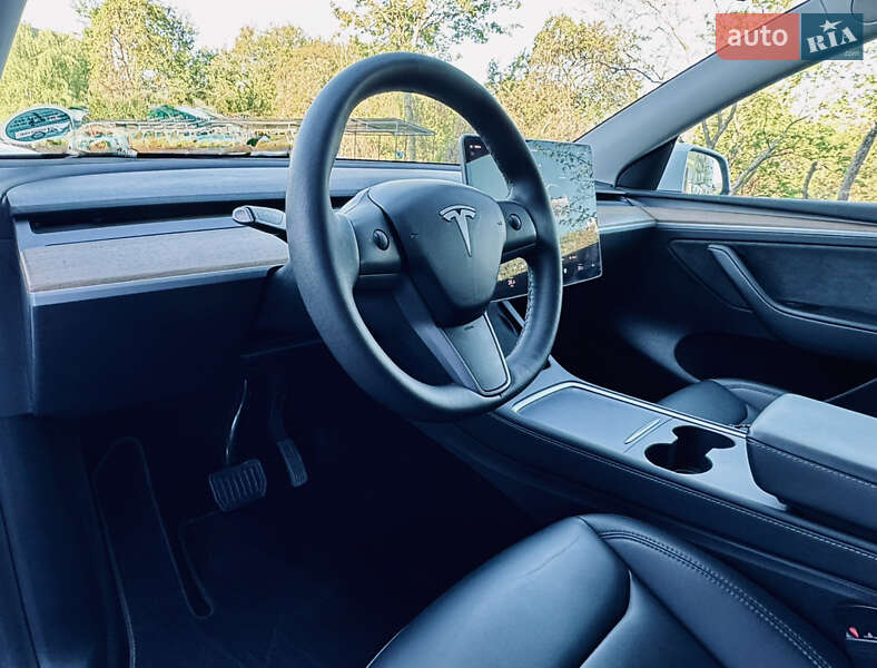 Позашляховик / Кросовер Tesla Model Y 2022 в Львові