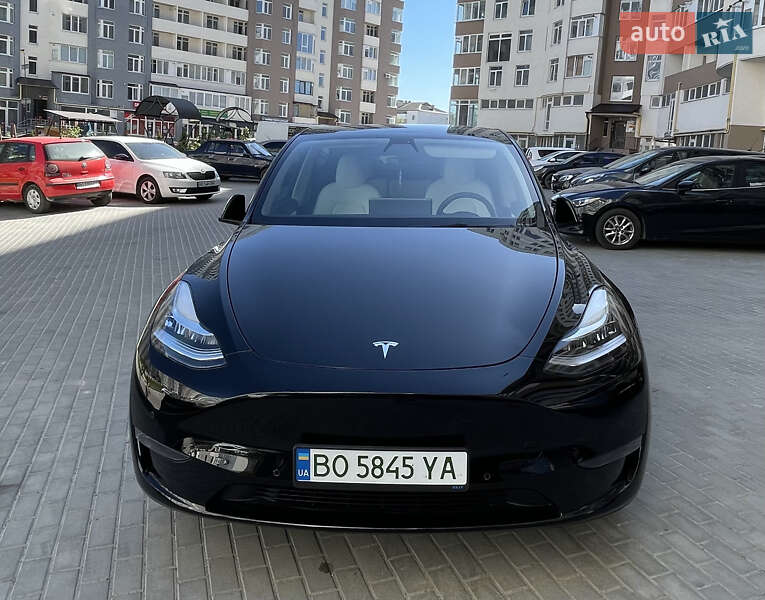 Позашляховик / Кросовер Tesla Model Y 2022 в Тернополі