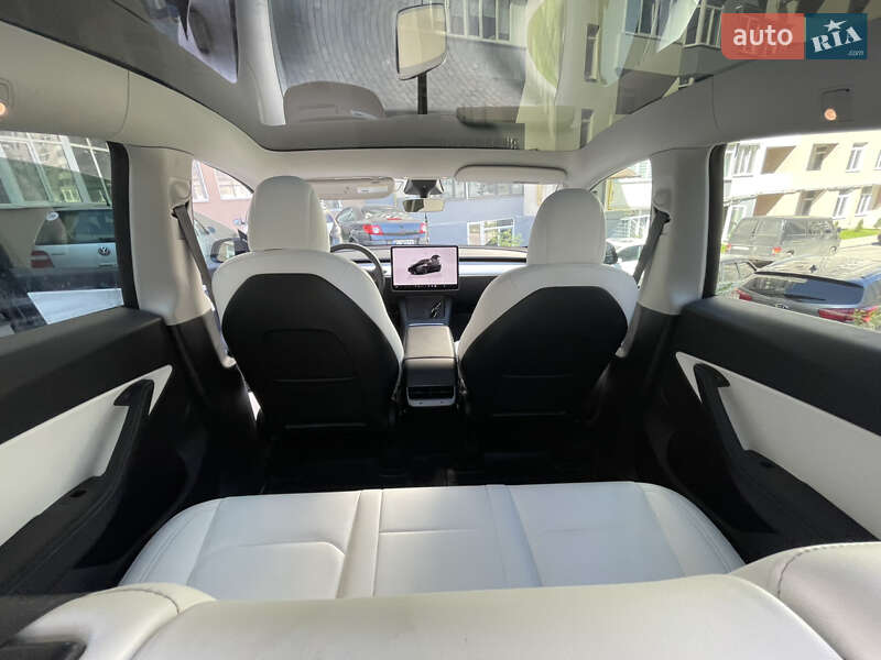 Позашляховик / Кросовер Tesla Model Y 2022 в Тернополі