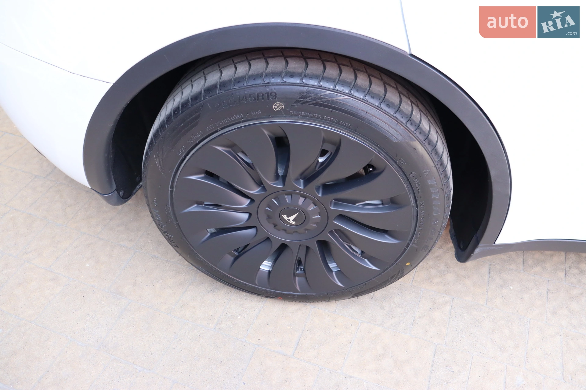 2023 Tesla Model Y - мініатюра 5