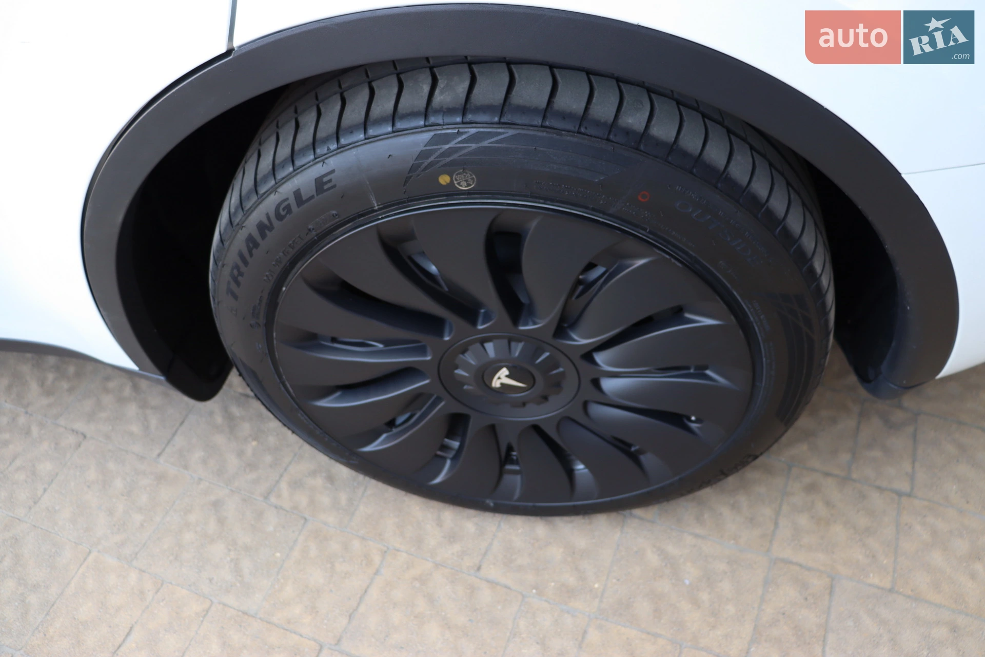 2023 Tesla Model Y - мініатюра 10