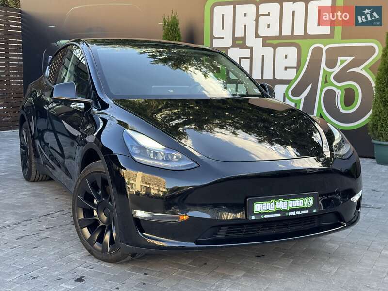 Внедорожник / Кроссовер Tesla Model Y 2023 в Киеве
