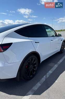 Внедорожник / Кроссовер Tesla Model Y 2022 в 