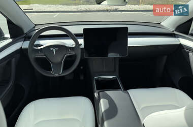 Позашляховик / Кросовер Tesla Model Y 2022 в Києві