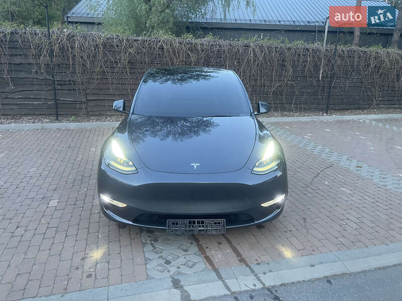 Позашляховик / Кросовер Tesla Model Y 2022 в Києві