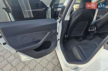 Внедорожник / Кроссовер Tesla Model Y 2023 в 