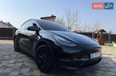 Позашляховик / Кросовер Tesla Model Y 2024 в Трускавці