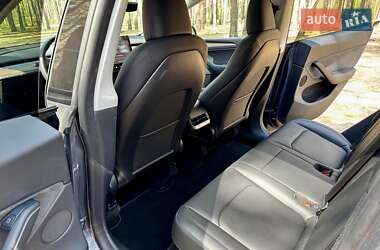 Внедорожник / Кроссовер Tesla Model Y 2023 в Киеве