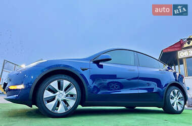 Позашляховик / Кросовер Tesla Model Y 2023 в 