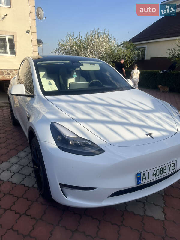 Внедорожник / Кроссовер Tesla Model Y 2023 в Киеве