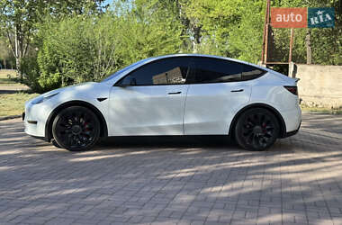 Позашляховик / Кросовер Tesla Model Y 2020 в 
