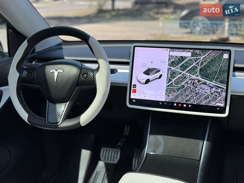 Позашляховик / Кросовер Tesla Model Y 2020 в Кривому Розі