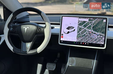 Позашляховик / Кросовер Tesla Model Y 2020 в 