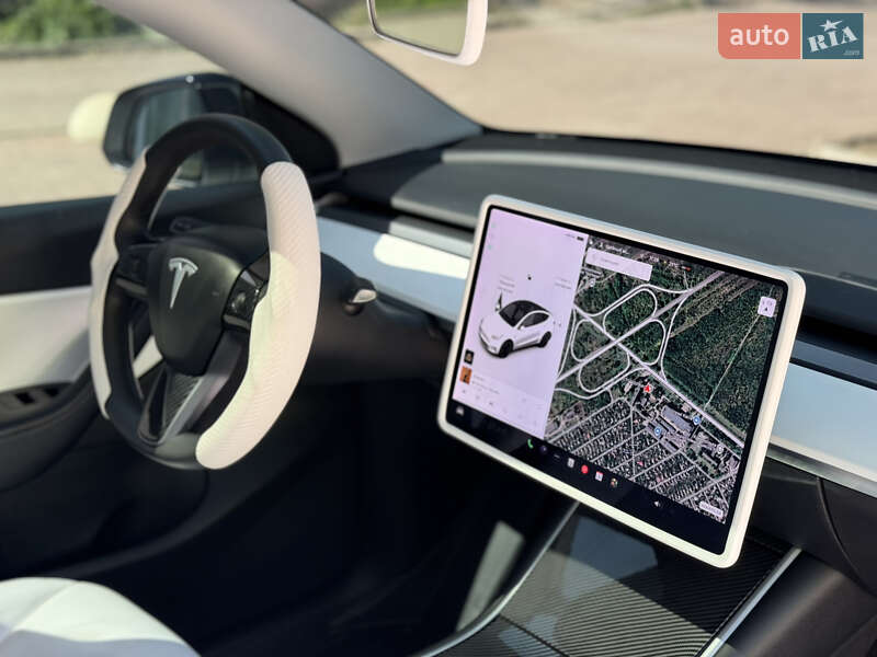 Позашляховик / Кросовер Tesla Model Y 2020 в Кривому Розі