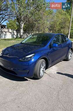 Внедорожник / Кроссовер Tesla Model Y 2024 в Кривом Роге