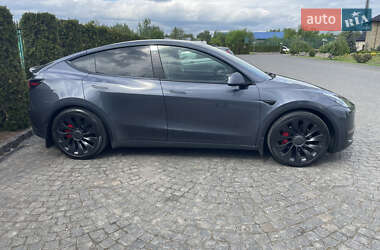 Внедорожник / Кроссовер Tesla Model Y 2022 в 