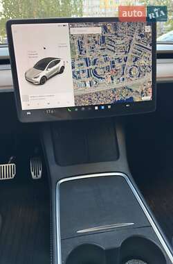 Внедорожник / Кроссовер Tesla Model Y 2021 в Полтаве