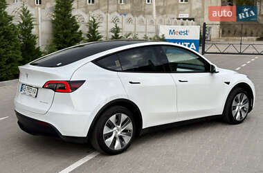 Внедорожник / Кроссовер Tesla Model Y 2023 в 