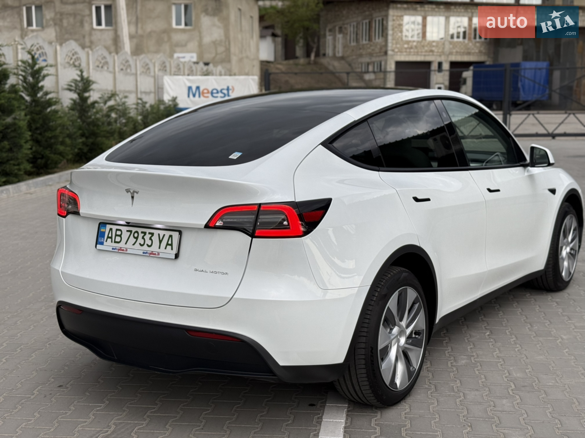 2023 Tesla Model Y - мініатюра 23