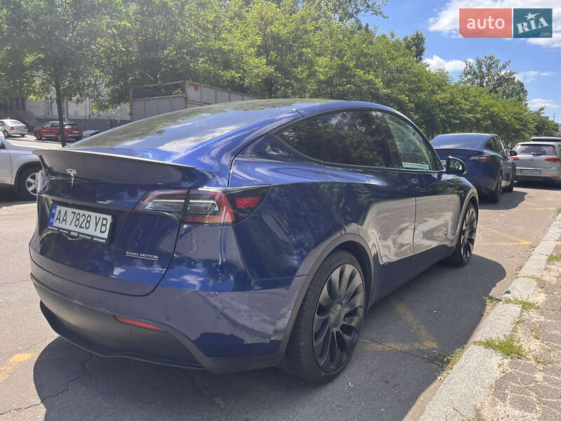 Внедорожник / Кроссовер Tesla Model Y 2022 в Киеве