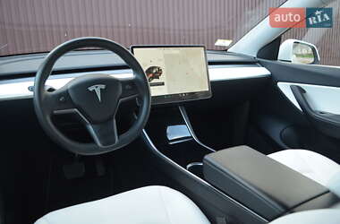 Внедорожник / Кроссовер Tesla Model Y 2020 в 