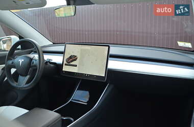 Внедорожник / Кроссовер Tesla Model Y 2020 в 