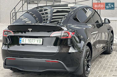 Внедорожник / Кроссовер Tesla Model Y 2021 в 