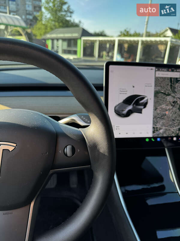 Внедорожник / Кроссовер Tesla Model Y 2020 в Киеве