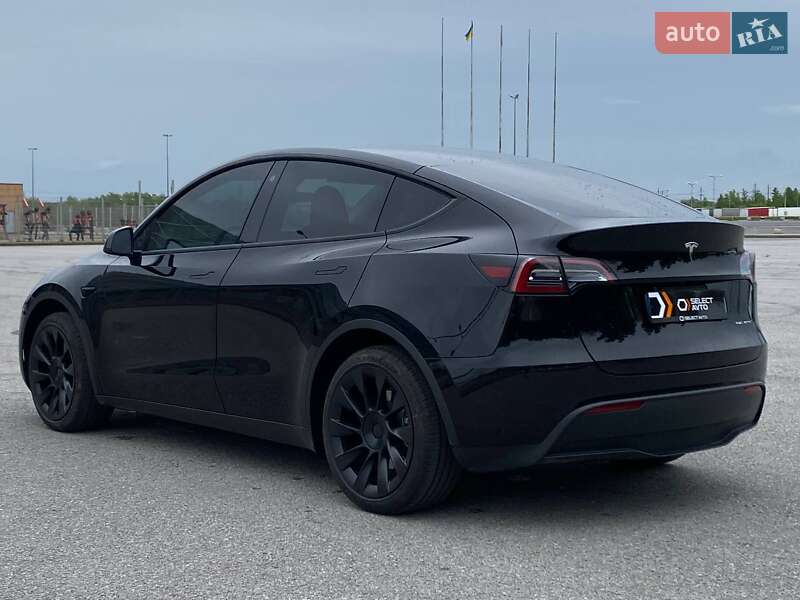 Внедорожник / Кроссовер Tesla Model Y 2023 в Львове
