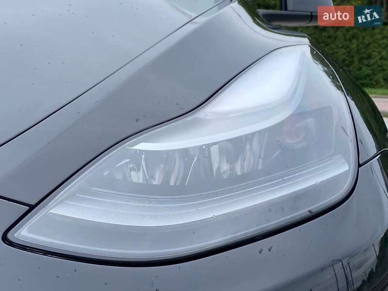 Внедорожник / Кроссовер Tesla Model Y 2023 в Львове
