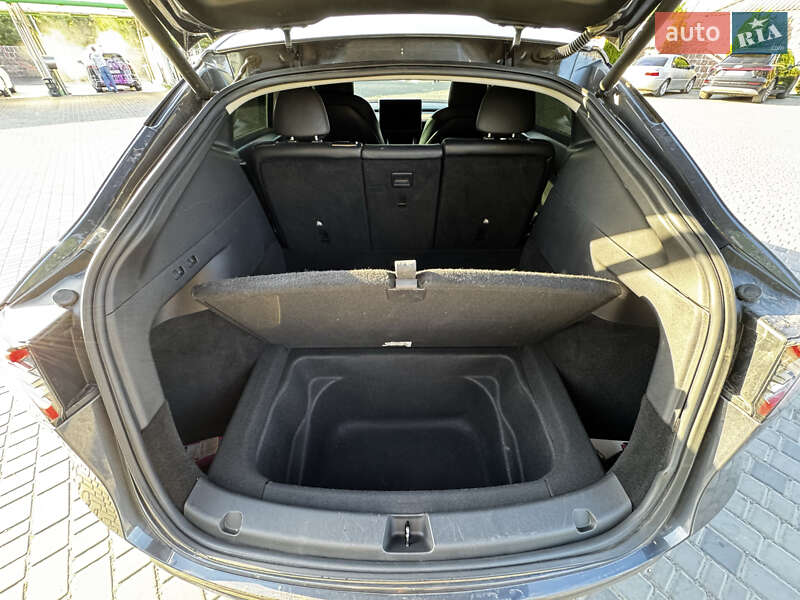 Внедорожник / Кроссовер Tesla Model Y 2020 в Киеве