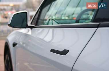Позашляховик / Кросовер Tesla Model Y 2022 в 